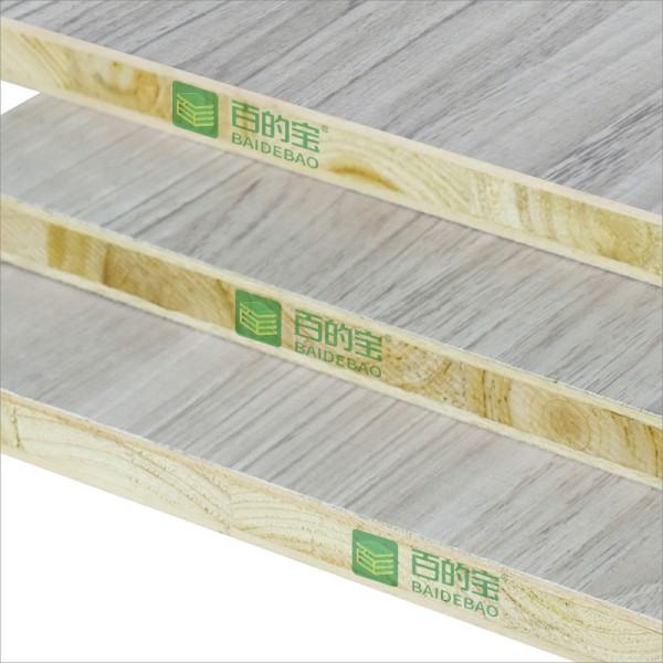 中国十大板材品牌百的宝杉木芯18mm生态板衣柜板材美国橡木