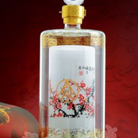黑龙江工艺玻璃酒瓶-宏艺玻璃制品公司-承接定制工艺酒瓶　 　