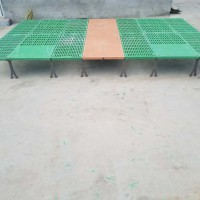 小猪用保育床