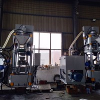 广元全自动牛羊舔盐砖压块机鑫源液压专业饲料盐舔块机l