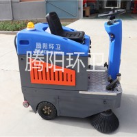 山东腾阳环卫TY-1200型电动驾驶式扫地车