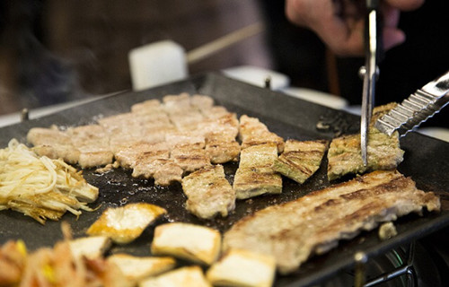 请问喜葵石锅拌饭加盟条件