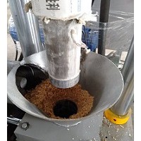 新郑全自动木屑压块机鑫源牌锯末压块机专业快速l
