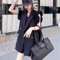 广东潮牌时尚女装女权贵族秋装个性欧美设计品牌折扣尾货供应链