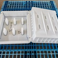 沟盖板塑料模具全自动注塑设备生产
