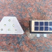 三角形太阳能轮廓标 附着式led轮廓标 交通设施厂家