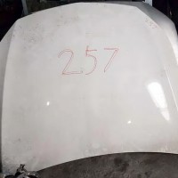 奔驰205机盖 倒车镜 雨刮连动杆 节温器 电子扇