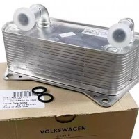 奥迪A8L A7 Q7 Q5卡宴 途锐 辉腾 机油散热器
