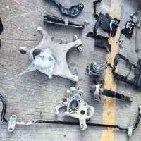 沃尔沃S90平衡杆 后减震 后托臂 半轴 下摆臂 羊角