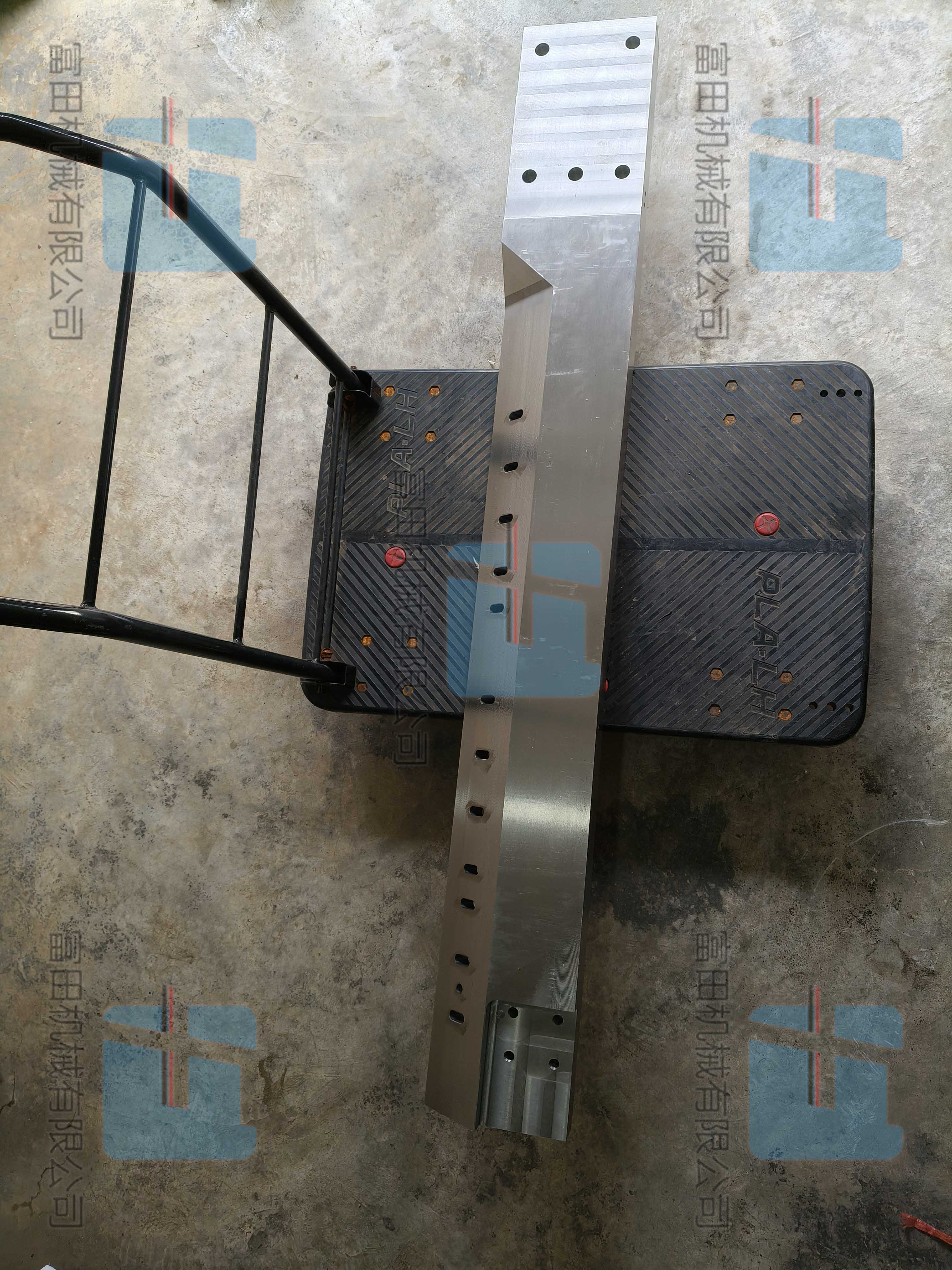 富田混合机合金配件 锻打钢壁部刀架 适配爱立许Eirich