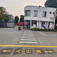 苏州人行道路面改色施工 苏州人行通道画蓝色、绿色